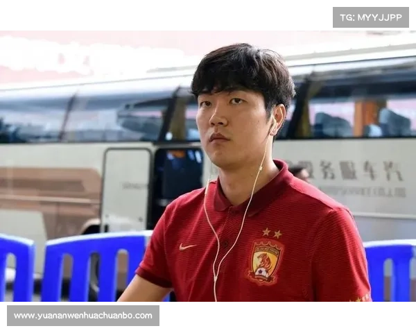 蔚山HD球员金英权因肘击对手被红牌罚下 或面临停赛三场处罚